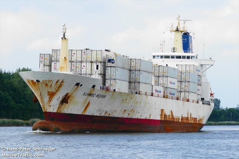 schweiz stream (Refrigerated Cargo Ship) - IMO 9015216, MMSI 308124000, Call Sign C6KD9 under the flag of Bahamas