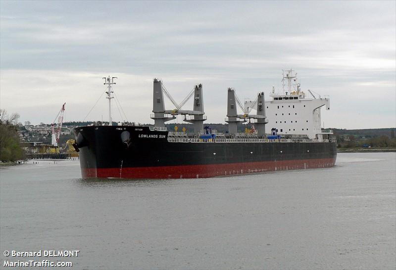 lowlands sun (Bulk Carrier) - IMO 9942861, MMSI 538010201, Call Sign V7A5744 under the flag of Marshall Islands