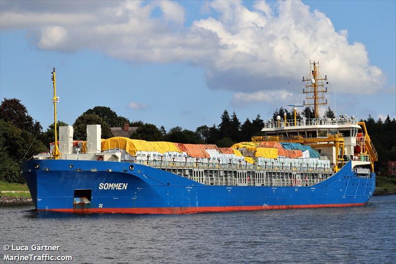 sommen (General Cargo Ship) - IMO 9968138, MMSI 255805887, Call Sign CQUK under the flag of Madeira