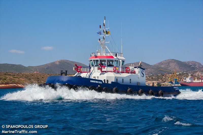 christos xxxi (Tug) - IMO 8526115, MMSI 376329000, Call Sign J8B5682 under the flag of St Vincent & Grenadines