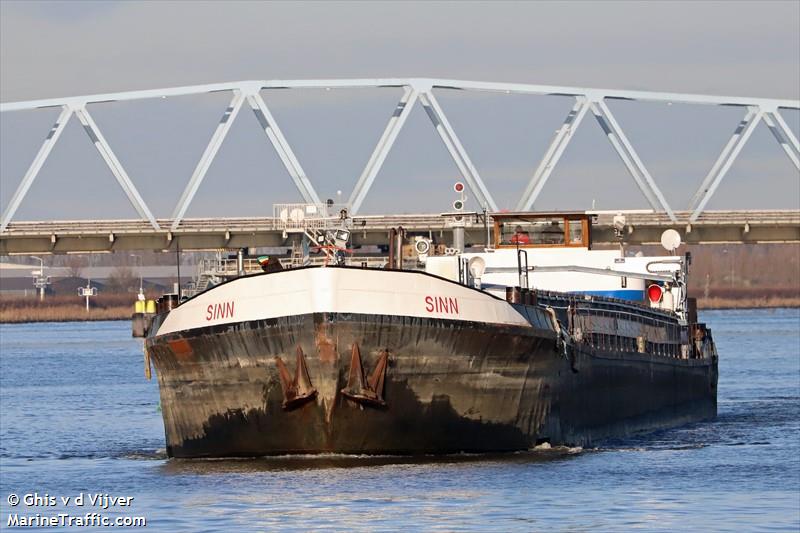 sinn (Cargo ship) - IMO , MMSI 267130702, Call Sign OMGB under the flag of Slovakia