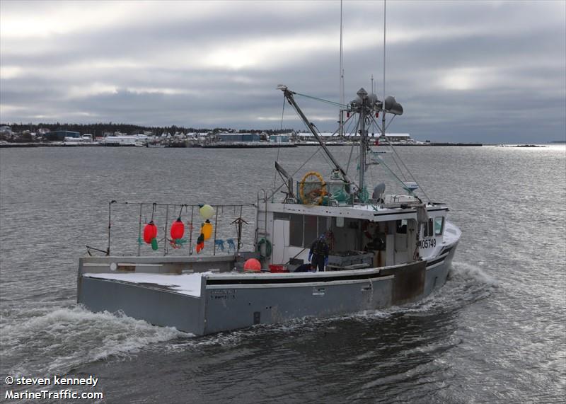 captain jax (Fishing vessel) - IMO , MMSI 316016008 under the flag of Canada