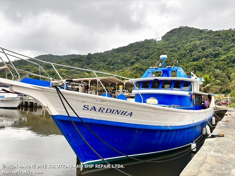 sardinha (Diving ops) - IMO , MMSI 710132717, Call Sign 100200 under the flag of Brazil