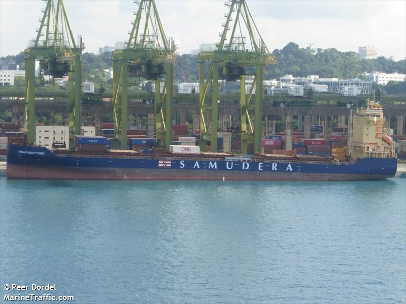 sinar bukittinggi (Container Ship) - IMO 9942299, MMSI 563199800, Call Sign 9V9067 under the flag of Singapore