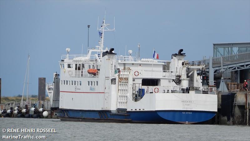 insula oya 2 (Passenger Ship) - IMO 8956827, MMSI 227004900, Call Sign FUKI under the flag of France