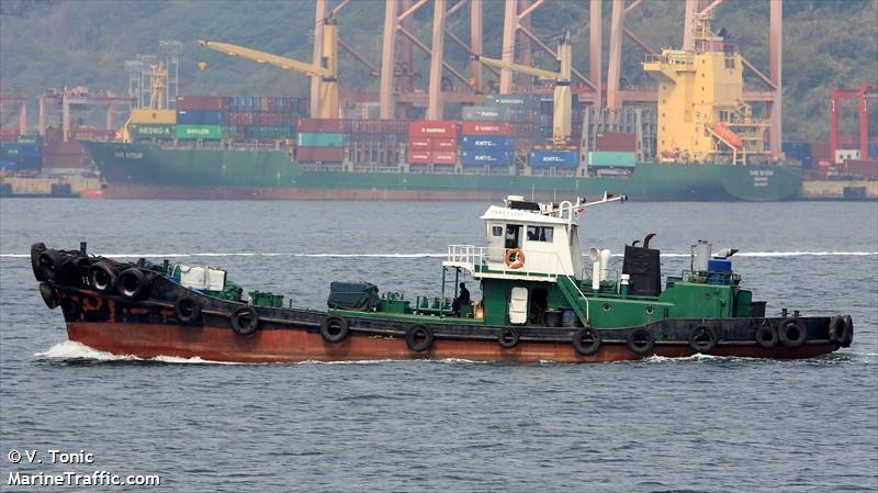 1 dong jin (Fishing vessel) - IMO , MMSI 440121380, Call Sign 306 under the flag of Korea