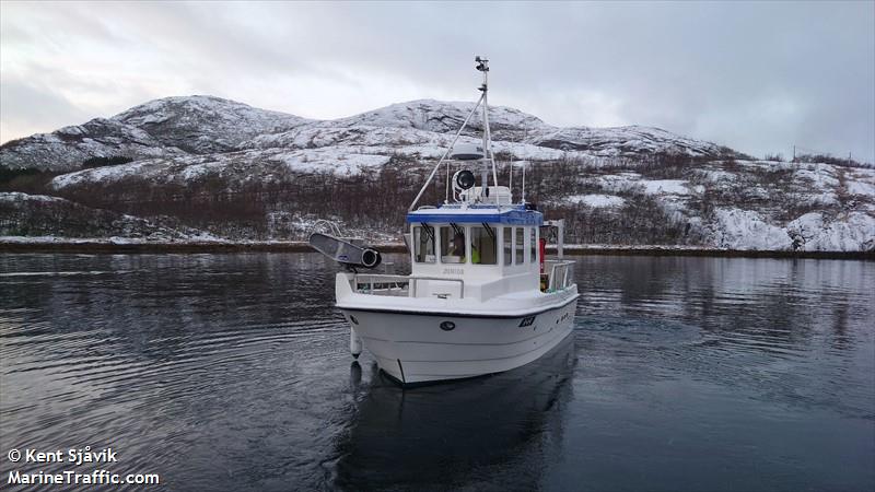 junior (Fishing vessel) - IMO , MMSI 259027680, Call Sign LF7709 under the flag of Norway
