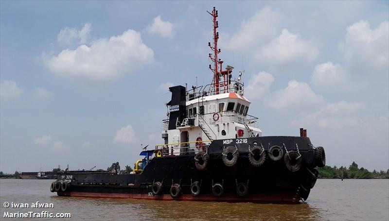 mbp 3216 (Tug) - IMO 9518933, MMSI 525022284, Call Sign YDB6312 under the flag of Indonesia