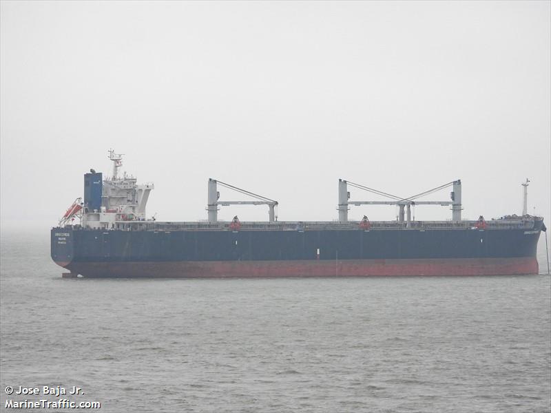 xinhui express (Wood Chips Carrier) - IMO 9497373, MMSI 563212900, Call Sign 9V8905 under the flag of Singapore