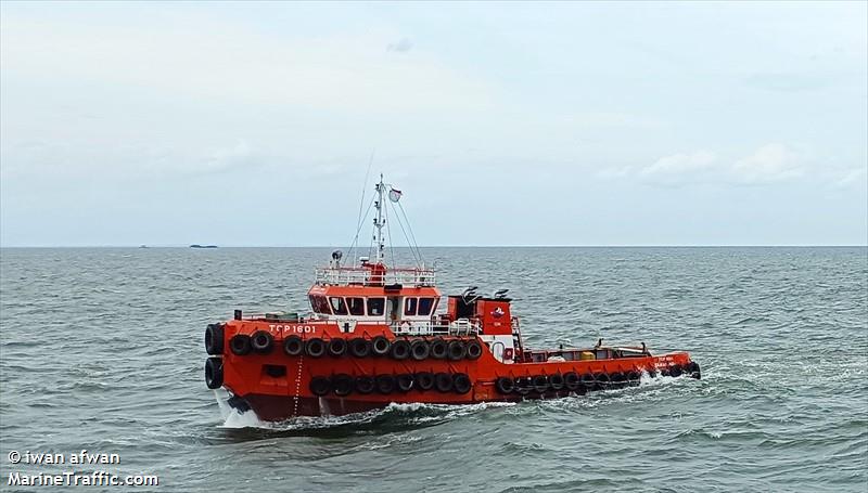 tb tcp 1601 5e5e (Tug) - IMO , MMSI 525300035, Call Sign YDA6958 under the flag of Indonesia