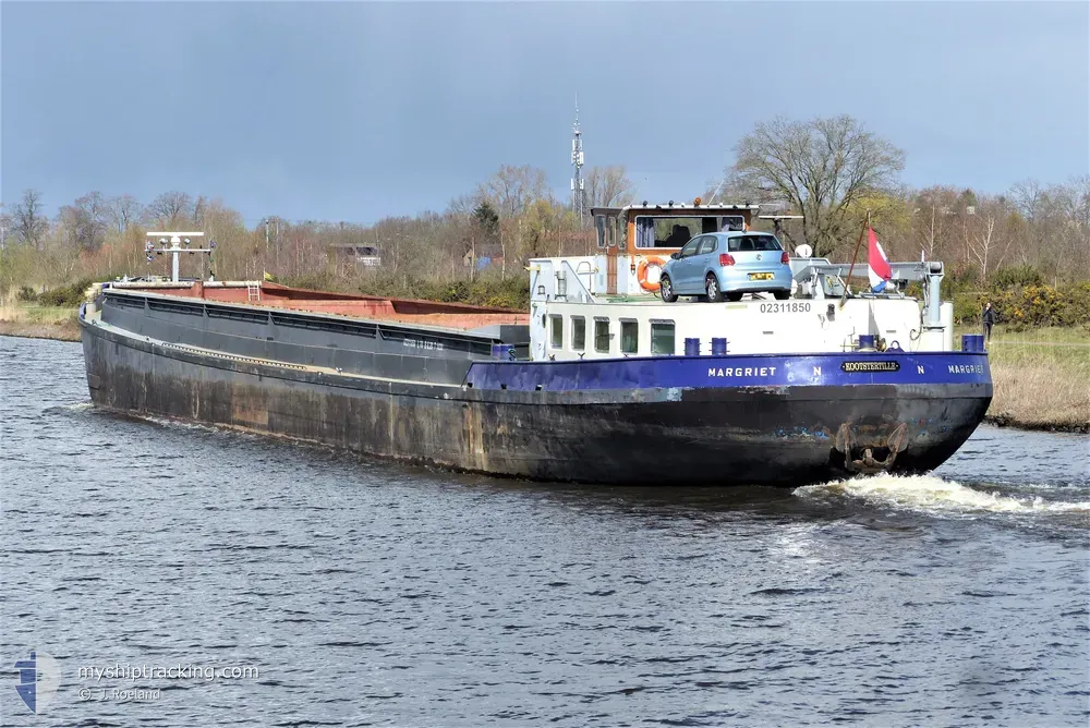 margriet (Cargo ship) - IMO , MMSI 244191144, Call Sign PI7710 under the flag of Netherlands