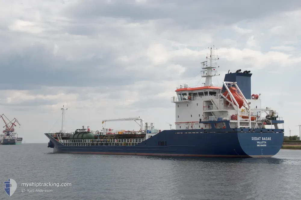 fionia swan (Chemical/Oil Products Tanker) - IMO 9940100, MMSI 256180000, Call Sign 9HA5729 under the flag of Malta