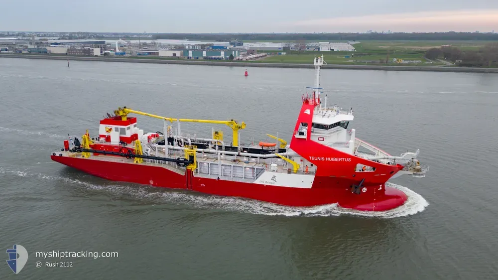 teunis huibertus (Dredging or UW ops) - IMO , MMSI 246849000, Call Sign PGCS under the flag of Netherlands