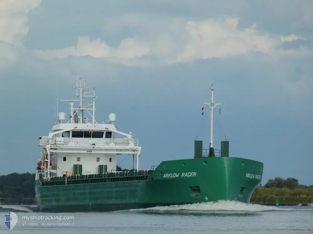 arklow racer (General Cargo Ship) - IMO 9923217, MMSI 250013718, Call Sign EIA2185 under the flag of Ireland