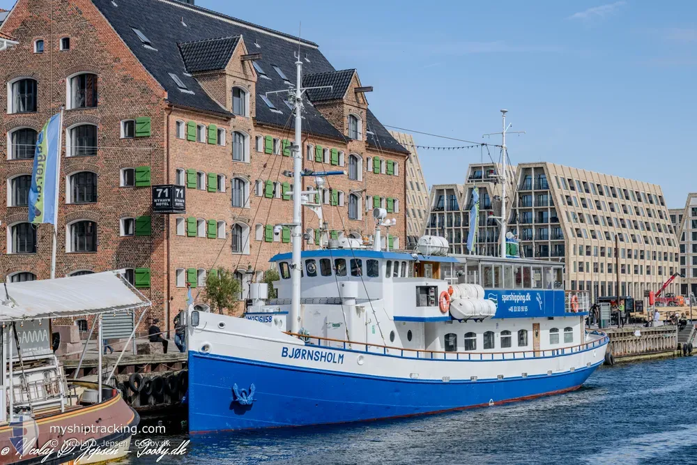 bjoernsholm (Passenger Ship) - IMO 5161158, MMSI 219385000, Call Sign OXXM under the flag of Denmark