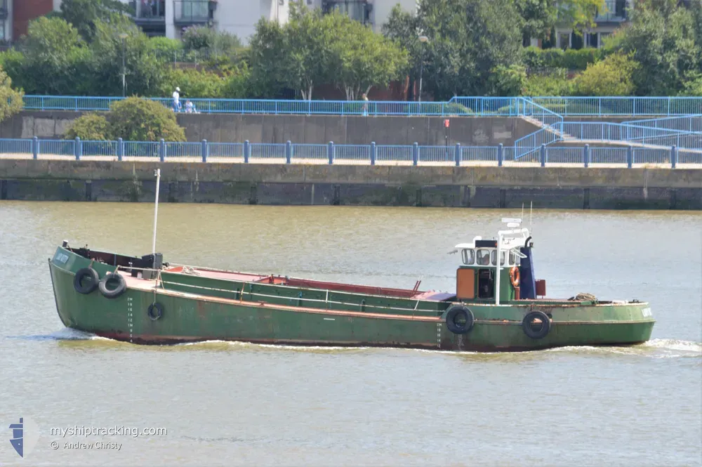 lady kitty (Tug) - IMO , MMSI 235053626, Call Sign VSPE7 under the flag of United Kingdom (UK)