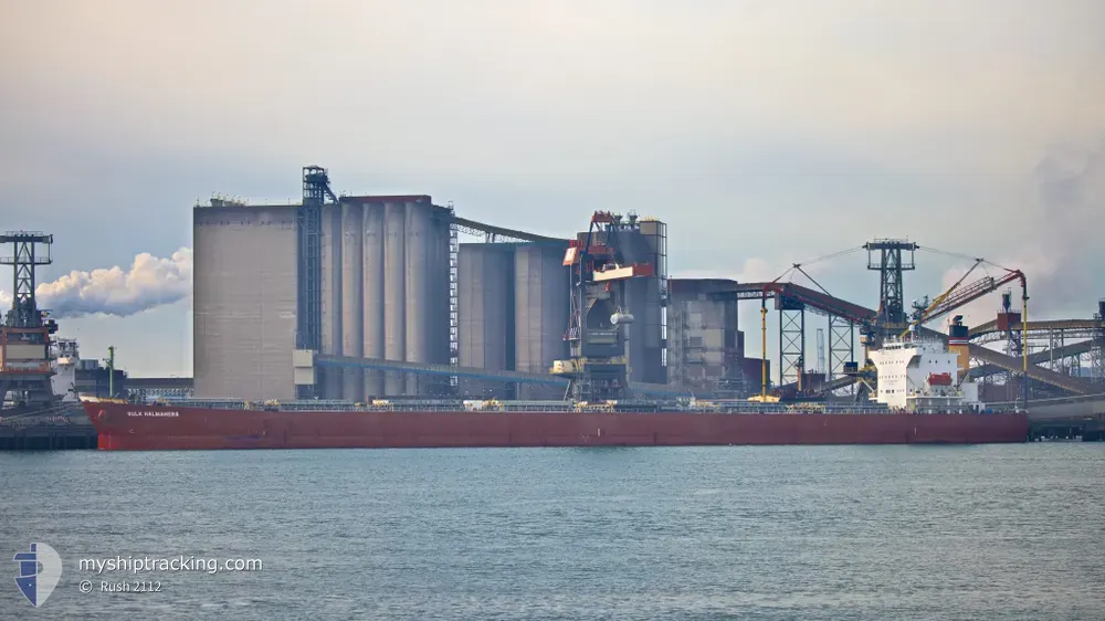 bulk halmahera (Bulk Carrier) - IMO 9310410, MMSI 538010155, Call Sign V7A5689 under the flag of Marshall Islands