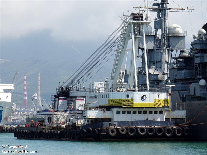 seuastopolets1 (Crane Ship) - IMO 8728579, MMSI 273155500, Call Sign UDLF under the flag of Russia