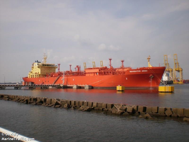 navigator aries (LPG Tanker) - IMO 9403762, MMSI 525015749, Call Sign PNPO under the flag of Indonesia