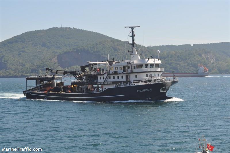denizer (Fishing Vessel) - IMO 9331036, MMSI 271002430, Call Sign TCA2379 under the flag of Turkey